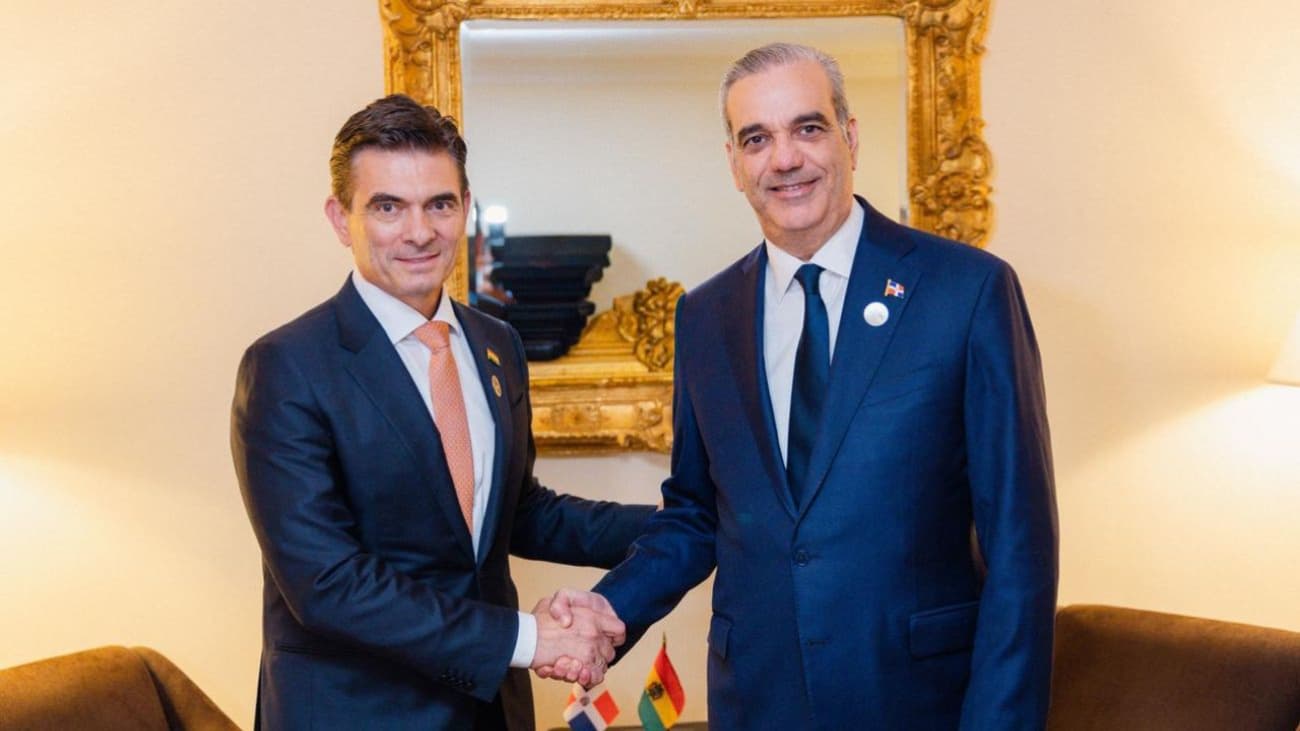 Presidente Abinader impulsa cooperación y comercio con Bolivia en reunión bilateral