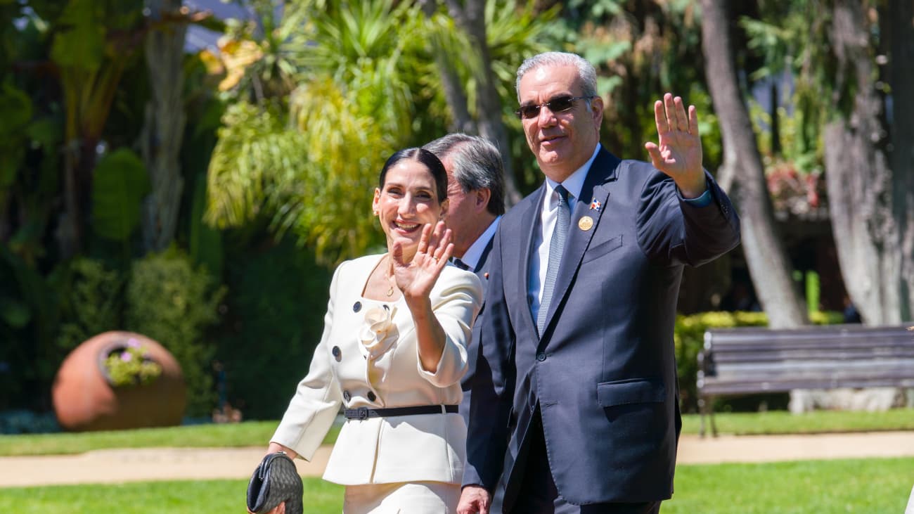 El presidente Luis Abinader regresa a República Dominicana tras asistir a la toma de posesión del mandatario chileno José Antonio Kast.