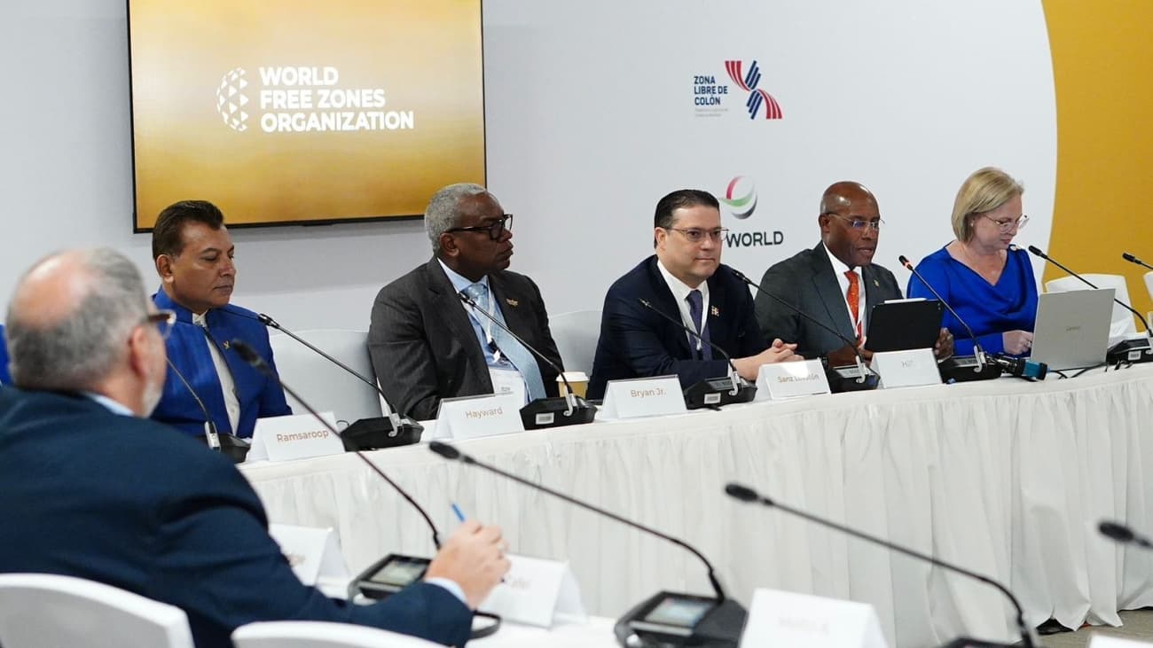 Yayo Sanz destaca en Panamá la necesidad de transformar las zonas francas hacia la innovación y la tecnología