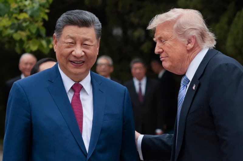 Trump concluye histórica visita a China centrada en acuerdos económicos