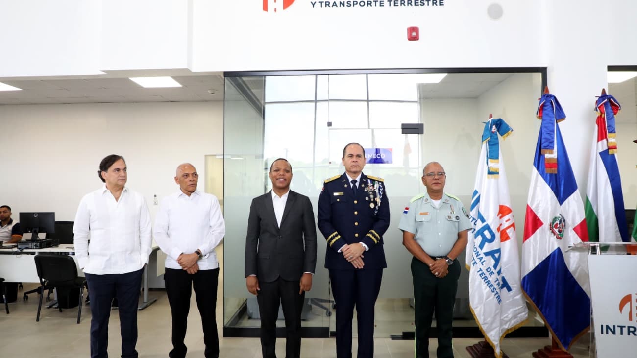 Intrant inaugura nueva oficina de licencias en la autopista Duarte