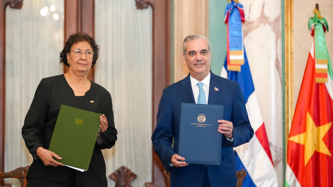 República Dominicana y Surinam fortalecen relaciones con acuerdos en turismo, comercio, agricultura y cooperación regional
