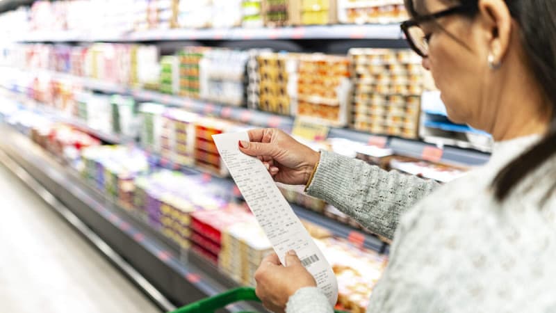 Inflación en EE. UU. alcanza su nivel más alto en tres años mientras Trump minimiza el impacto