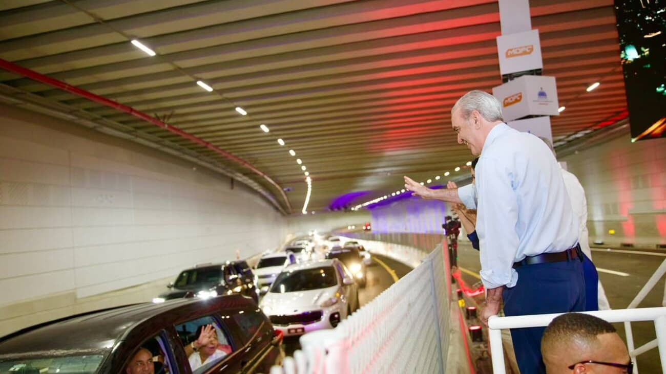 Abinader inaugura el túnel de la Plaza de la Bandera para transformar la movilidad hacia el Sur