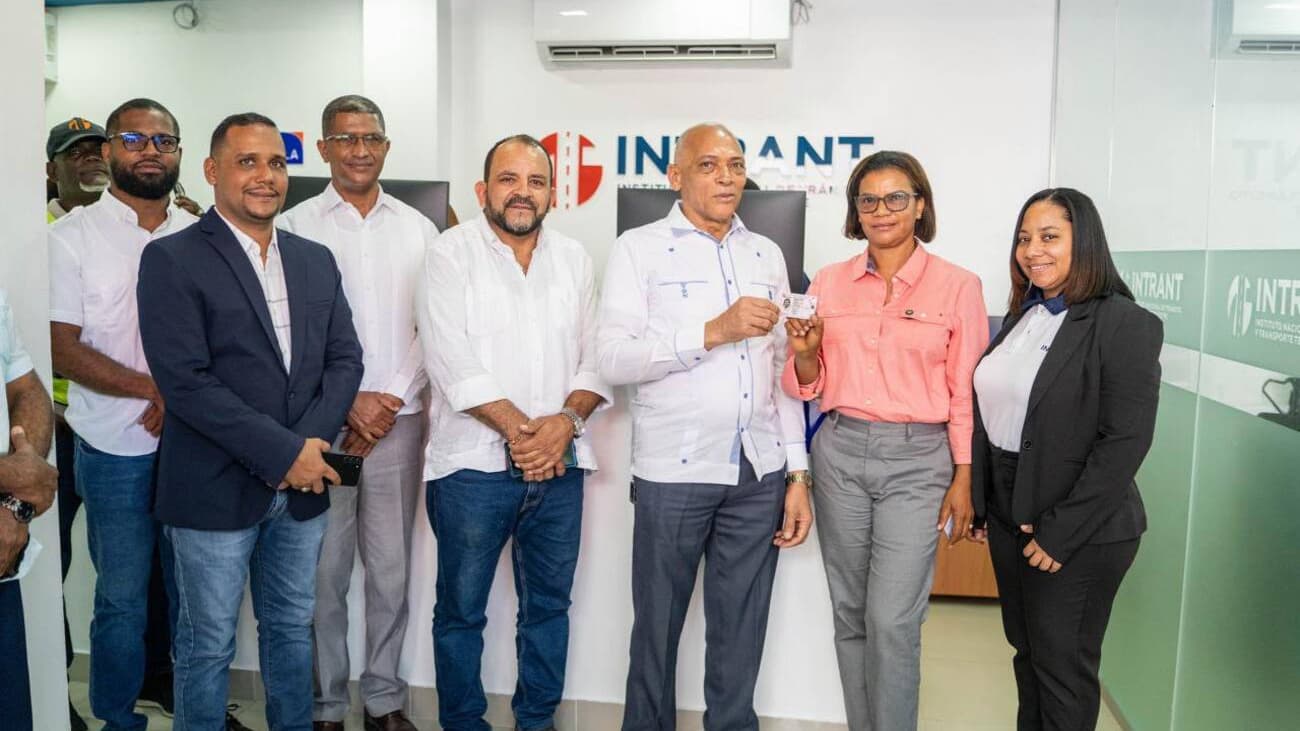 Intrant inaugura la primera oficina de licencias de conducir en Monte Plata