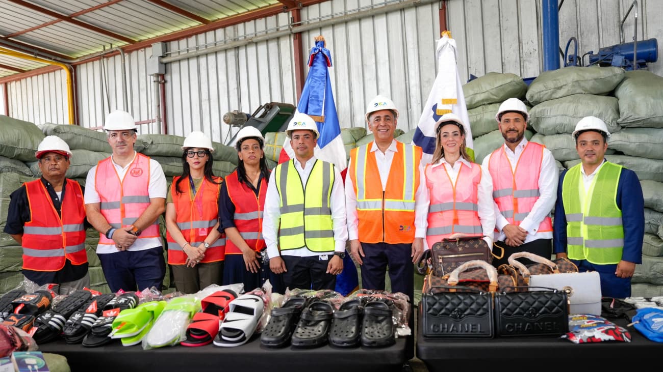 Aduanas destruye más de 253 mil productos falsificados incautados por violar derechos de propiedad intelectual